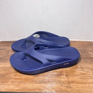 Oofos OOriginal Thong Unisex Sandals. Navy - Men's 6 / Women's 8